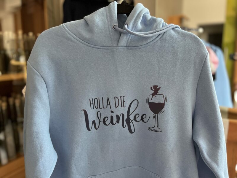 Hoodie "Holla die Weinfee" – Bild 3